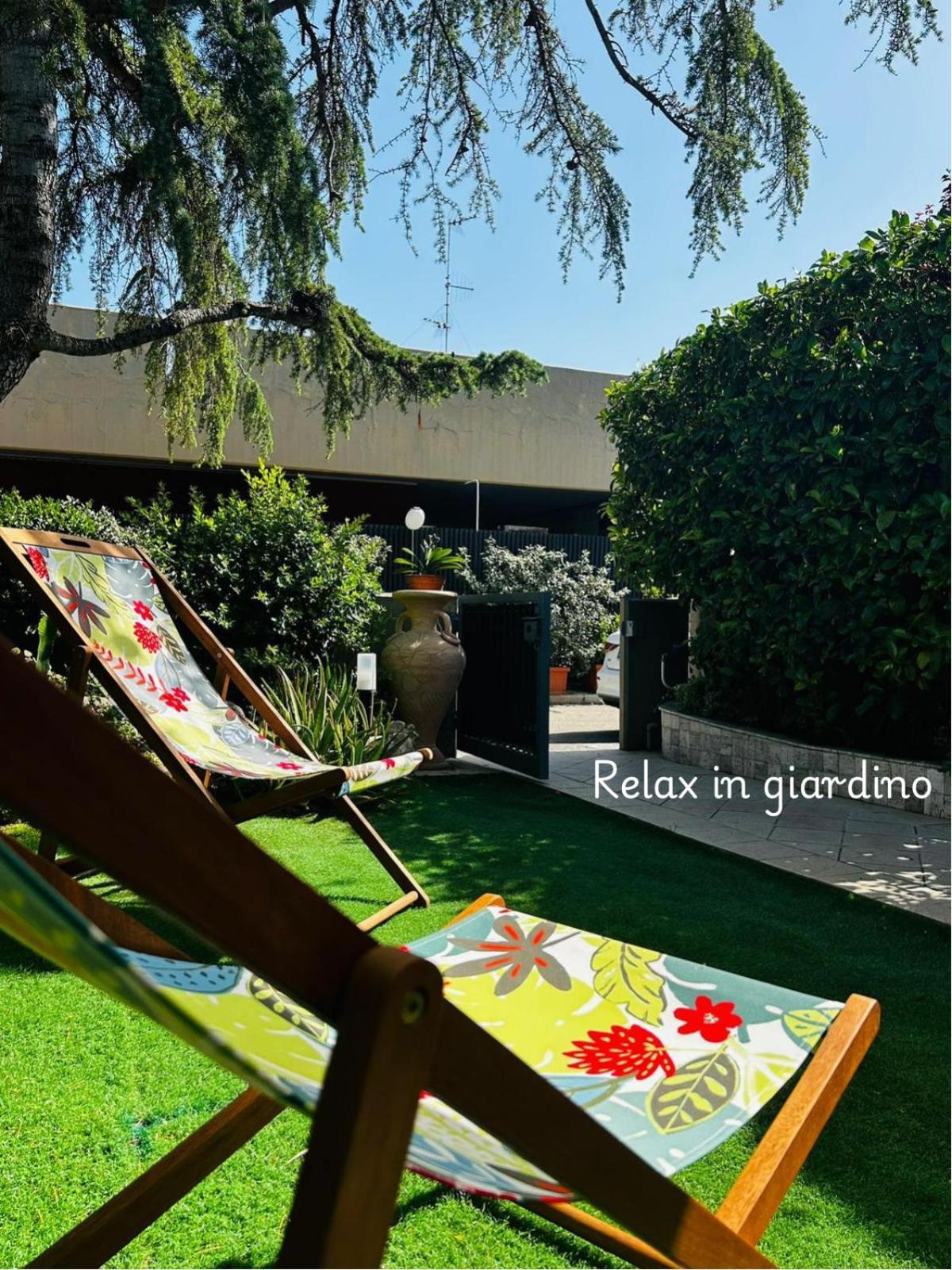Raggi Di Sole Apartment Bari Bagian luar foto